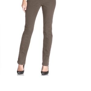 New 2 Pairs Gray and Olive Style & Co. 16PS Women's Skinny Jeans
